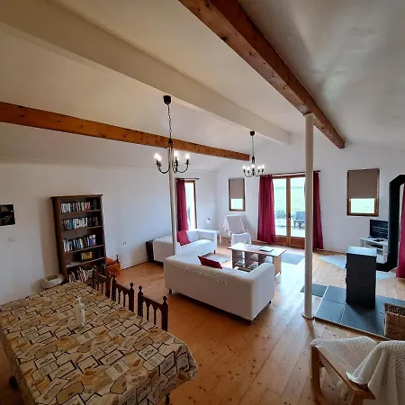 Villa Private With Pool France - Hirondelles Saint-Pierre-de-Juillers
